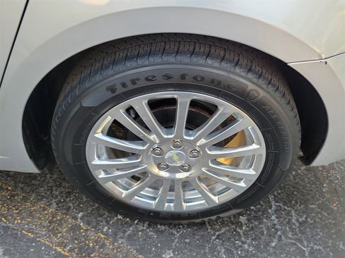 Used 2014 Chevrolet Cruze Eco image 8