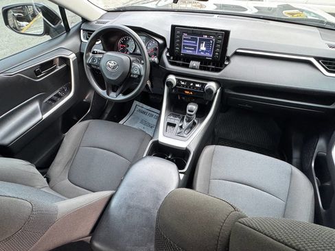 Used 2022 Toyota RAV4 LE image 21