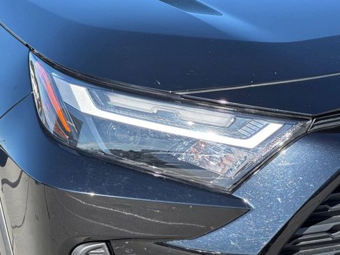 Used 2025 Toyota RAV4 XLE w/ Convenience Package image 9