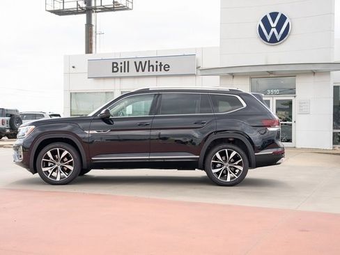 New 2026 Volkswagen Atlas SEL Premium R-Line image 3