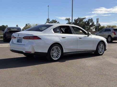 Used 2024 BMW 530i xDrive image 6