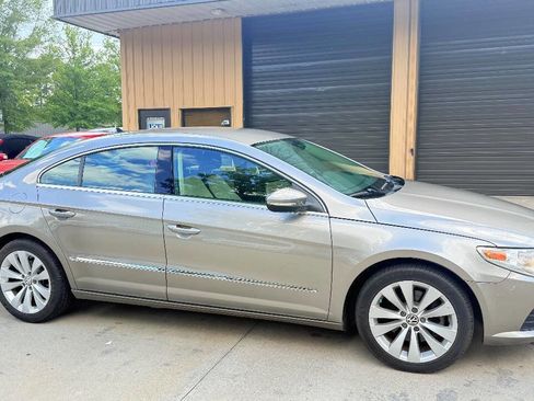 Used 2012 Volkswagen CC Sport image 10