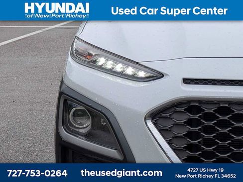 Used 2020 Hyundai Kona Limited FWD image 9
