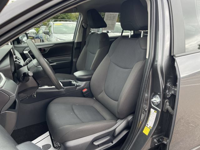 Certified 2025 Toyota RAV4 LE AWD/4WD image 14