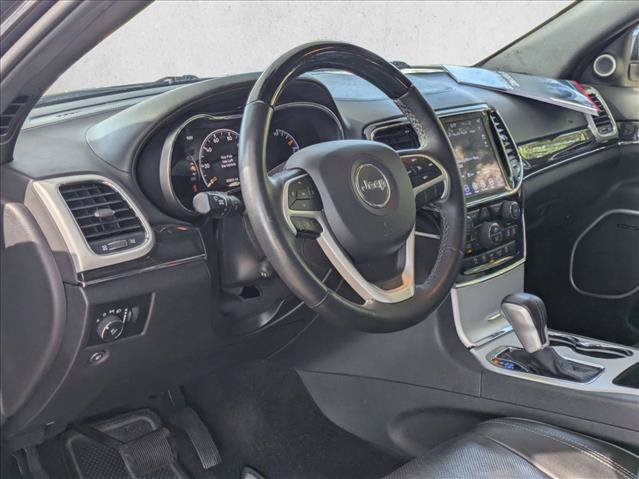 Used 2019 Jeep Grand Cherokee Overland w/ Interior Metal Package RWD image 10