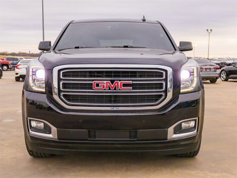 Used 2019 GMC Yukon SLT w/ HD Trailering Package image 2