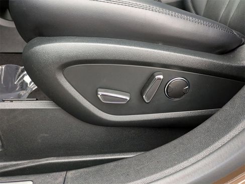 Certified 2022 Lincoln Nautilus Reserve w/ Luxury Package image 14