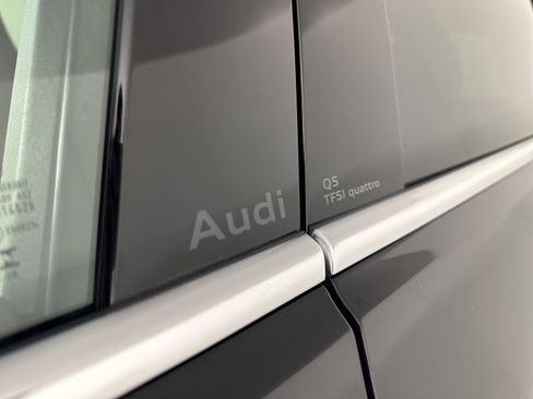 Used 2025 Audi Q5 Premium Plus w/ Premium Plus image 8