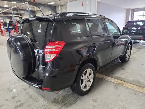 Used 2011 Toyota RAV4 4WD image 5