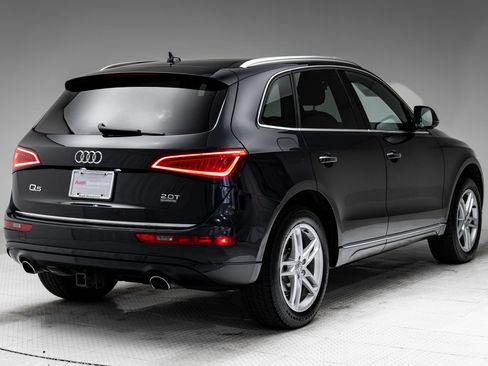 Used 2016 Audi Q5 2.0T Premium Plus w/ Technology Package AWD/4WD image 32