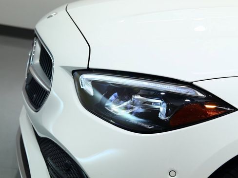 Used 2023 Mercedes-Benz C 300 Sedan image 16