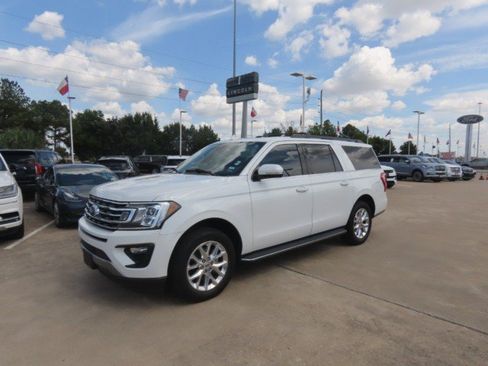 Used 2021 Ford Expedition Max XLT RWD image 2
