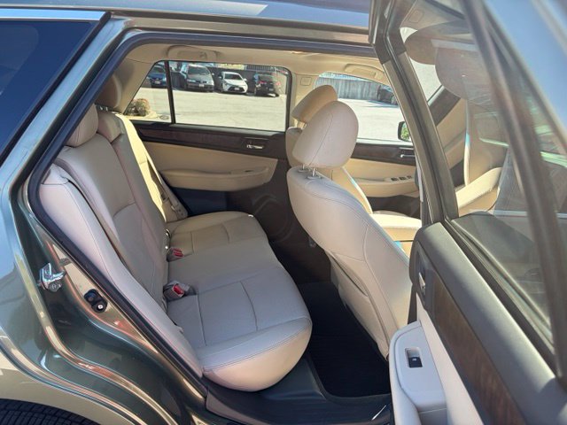 Used 2016 Subaru Outback 3.6R Limited AWD/4WD image 33