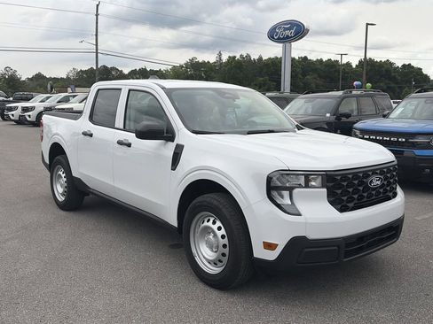 New 2026 Ford Maverick XL FWD image 9