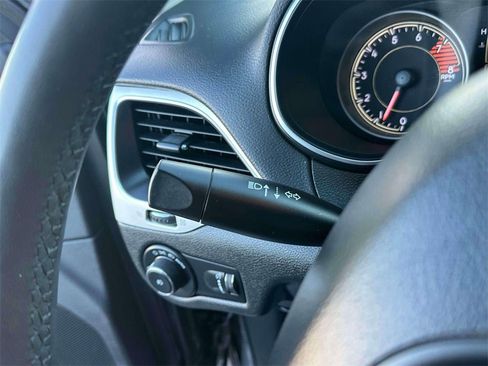 Used 2022 Jeep Cherokee Latitude w/ Trailer Tow Group image 23