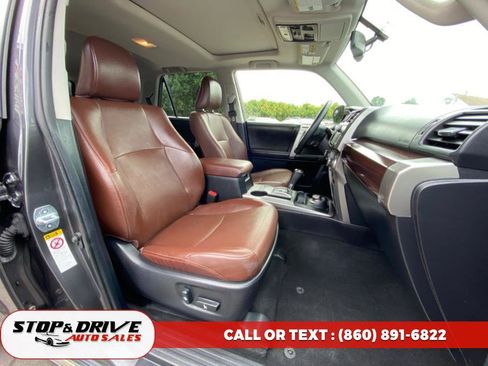 Used 2014 Toyota 4Runner Limited image 19