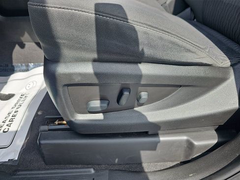 Used 2019 Chevrolet Tahoe LS RWD image 24