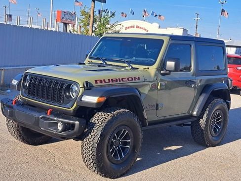 New 2025 Jeep Wrangler Rubicon w/ Xtreme 35 Tire Package image 4