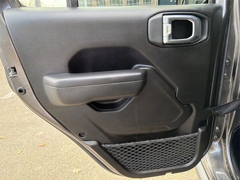 Used 2024 Jeep Gladiator Mojave w/ Convenience Group image 20