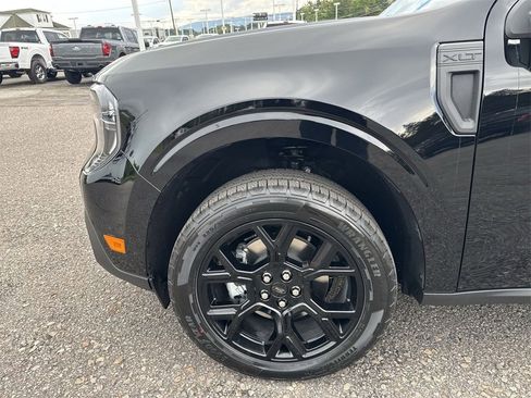 New 2025 Ford Maverick XLT w/ XLT Luxury Package image 37