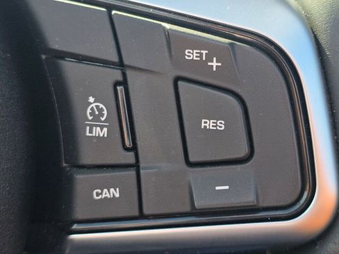 Used 2023 Jaguar F-TYPE R-Dynamic AWD/4WD image 33