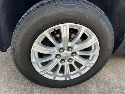 Used 2019 Cadillac XT5 FWD image 7