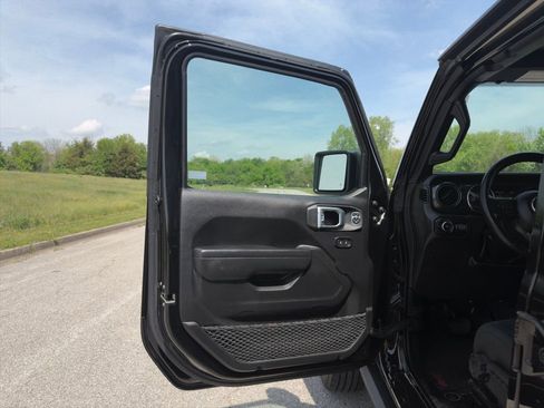 Used 2022 Jeep Wrangler Unlimited Sport AWD/4WD image 16