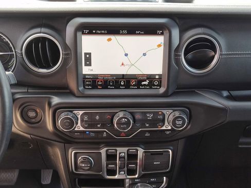 Used 2023 Jeep Wrangler Unlimited Sahara w/ Cold Weather Group image 28