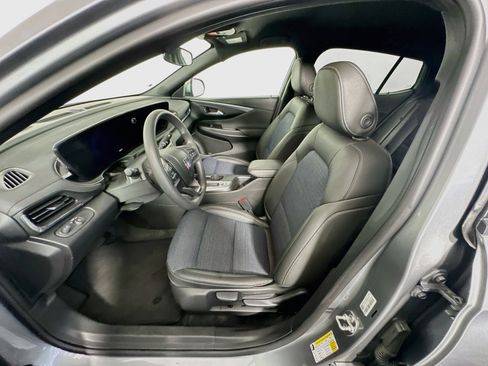 Used 2026 Buick Envista Preferred FWD image 13