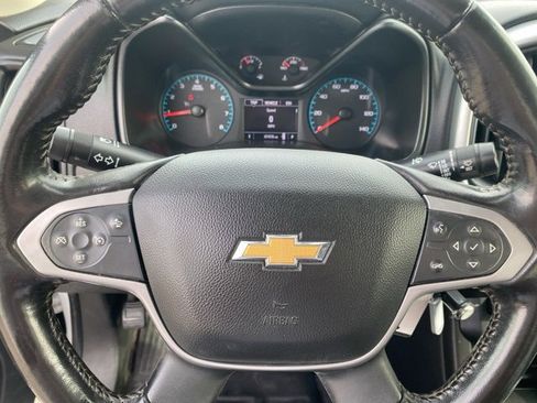 Used 2022 Chevrolet Colorado LT w/ Fleet Safety Package image 16