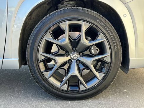Used 2026 Lexus TX 500h AWD w/ Technology Package image 14