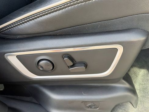 Used 2022 RAM 1500 Laramie w/ Sport Appearance Package image 32