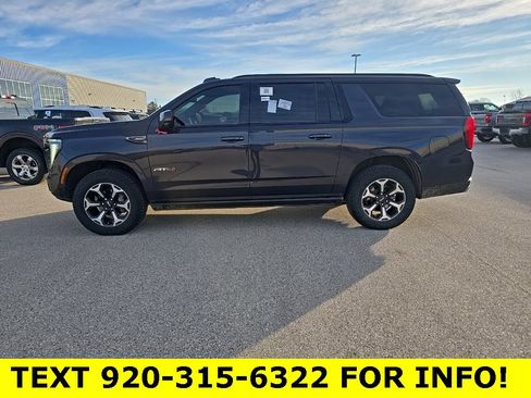 Used 2025 GMC Yukon XL AT4 w/ AT4 Premium Package image 3