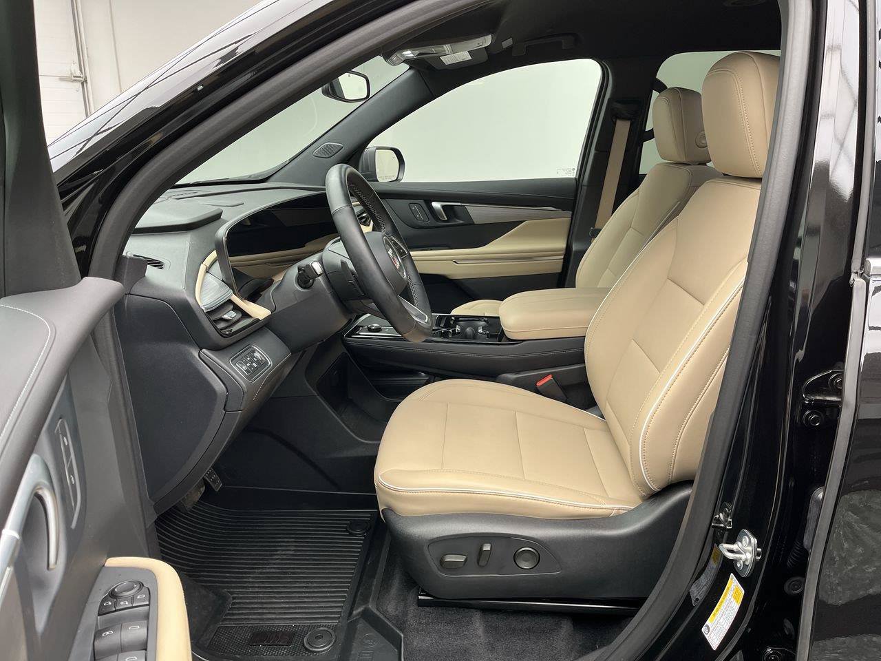 Used 2026 Buick Enclave Preferred w/ LPO, Floor Liner Package AWD/4WD image 3
