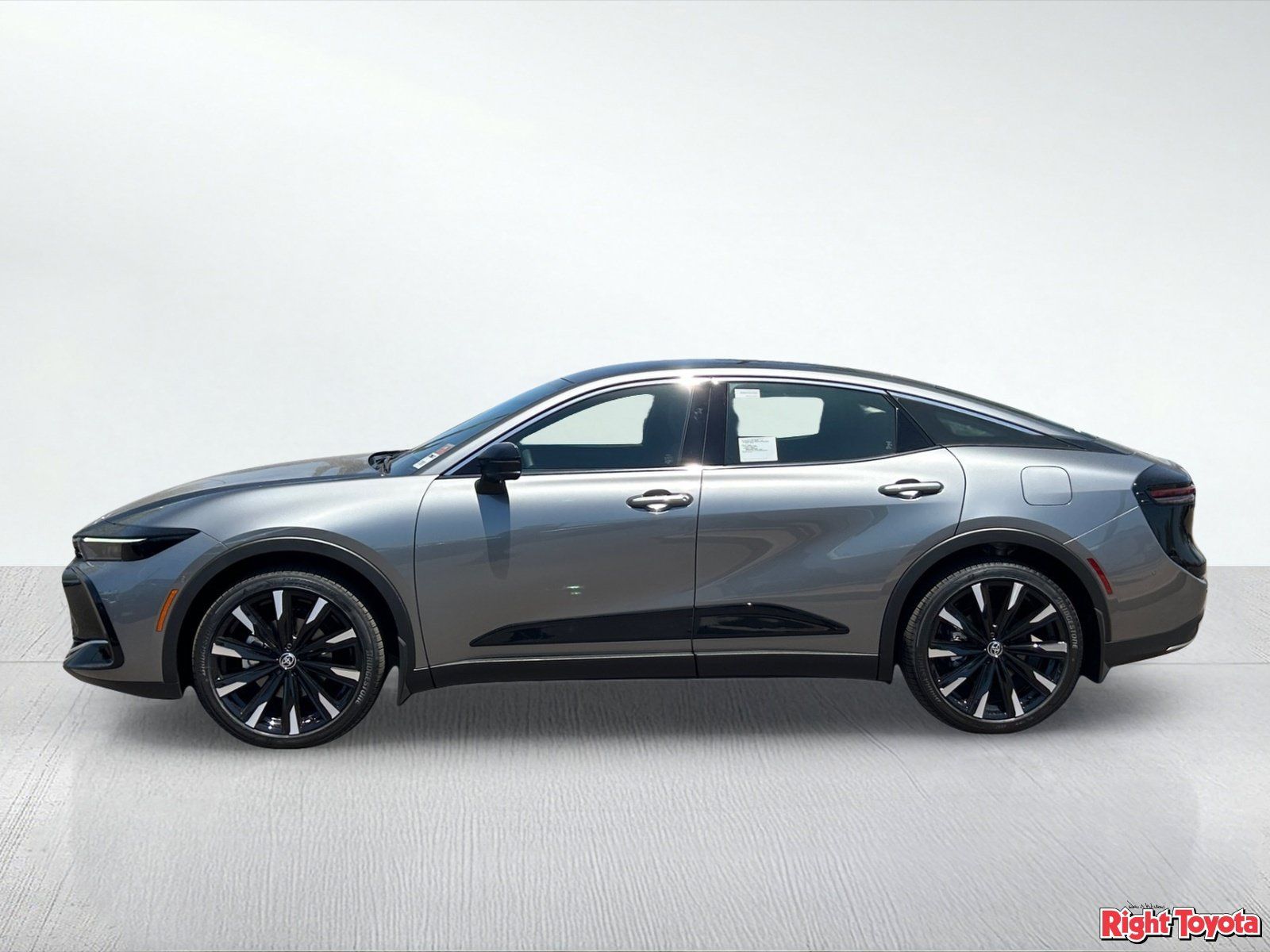 New 2026 Toyota Crown Platinum AWD/4WD image 3