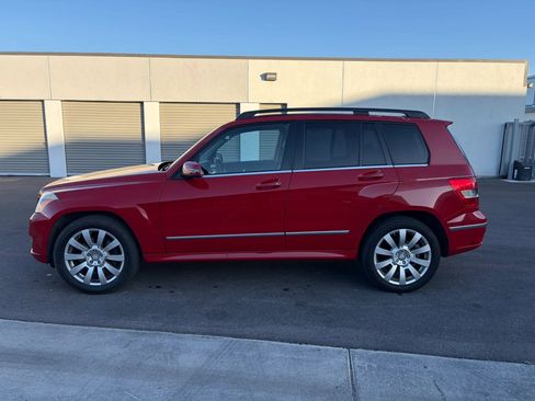 Used 2012 Mercedes-Benz GLK 350 4MATIC image 3