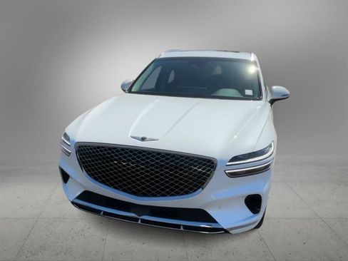 Certified 2025 Genesis GV70 2.5T w/ Advanced Package AWD/4WD image 3