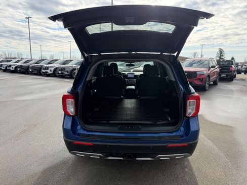 Used 2020 Ford Explorer XLT w/ Equipment Group 202A image 22