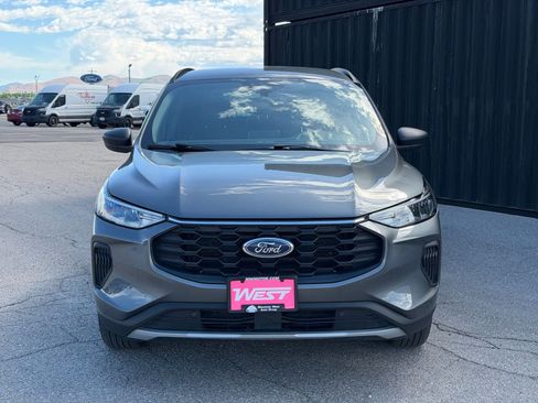 Used 2025 Ford Escape ST-Line AWD/4WD image 2