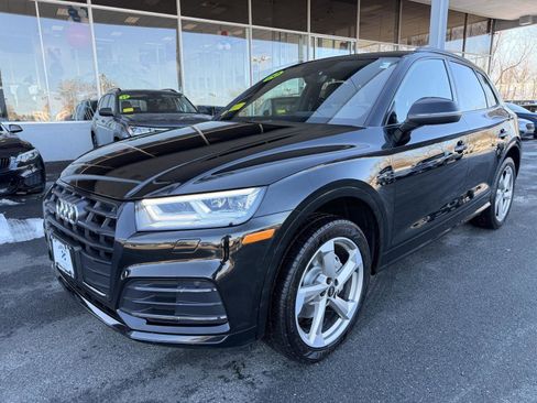 Used 2020 Audi Q5 2.0T Titanium Premium Plus w/ Premium Plus Package image 9