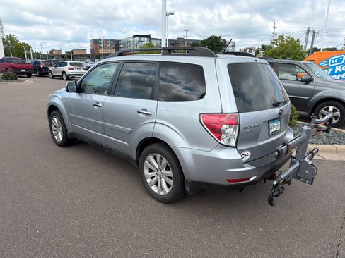 Used 2012 Subaru Forester 2.5X Premium AWD/4WD image 6