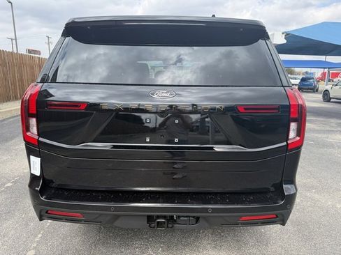 New 2026 Ford Expedition Tremor image 6