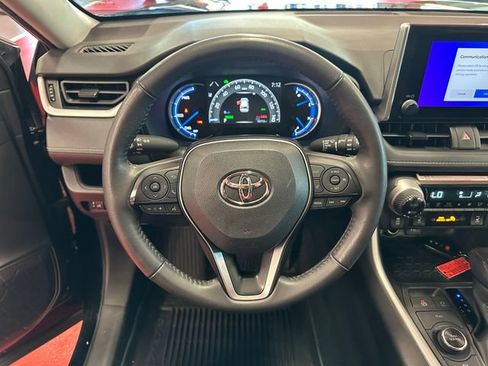 Certified 2025 Toyota RAV4 XLE w/ Convenience Package AWD/4WD image 16