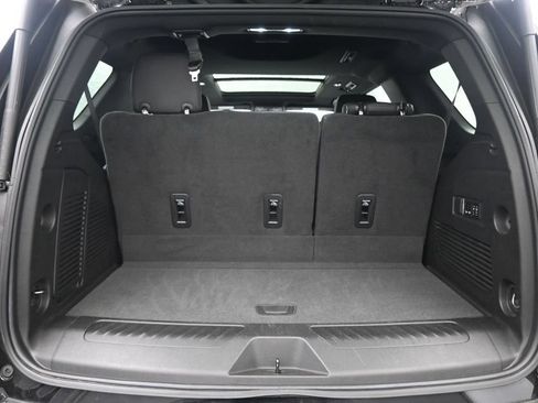 Used 2022 Chevrolet Tahoe LT w/ Luxury Package AWD/4WD image 29