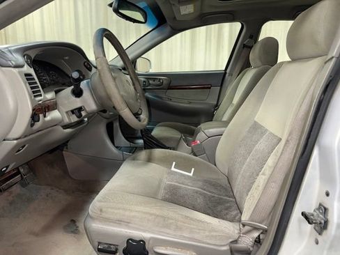 Used 2004 Chevrolet Impala LS w/ Preferred Equipment Group FWD image 14