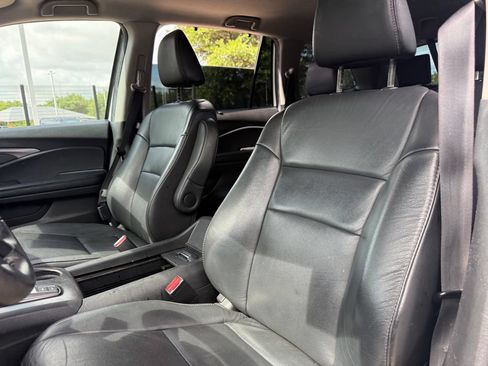 Used 2021 Honda Pilot Special Edition image 11