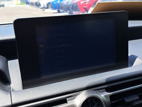 Certified 2022 Lexus IS 350 F Sport image 25