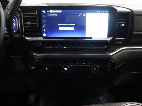 Used 2025 Chevrolet Silverado 1500 LT image 20