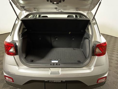 New 2025 Hyundai Venue SEL image 16