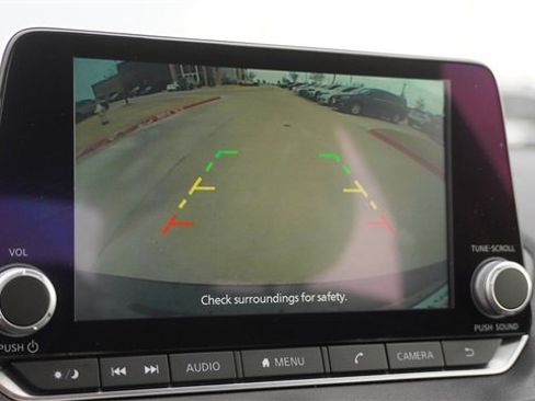 Used 2023 Nissan Sentra SV image 21